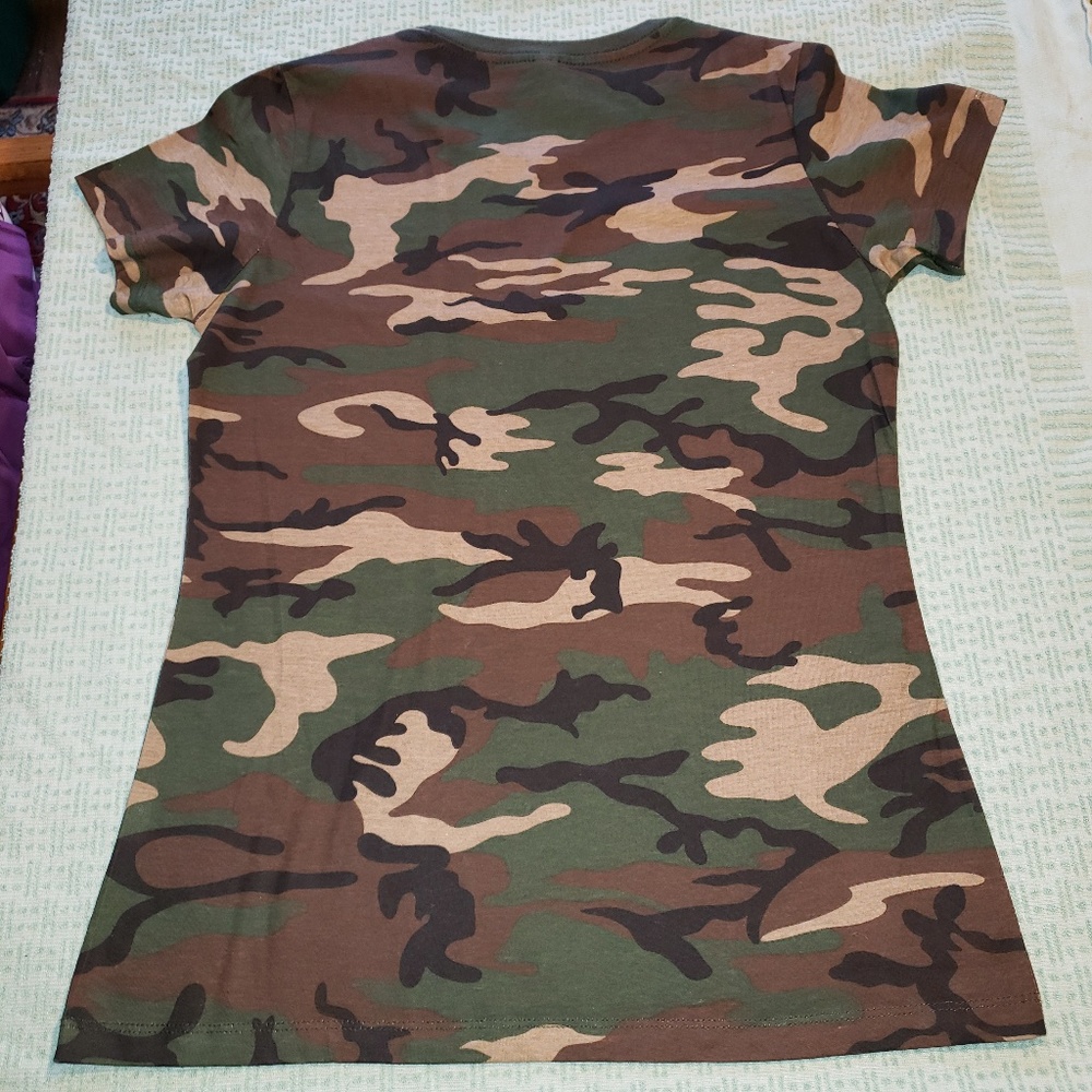 Camo‎ Workout Tee - Picture 4 of 4